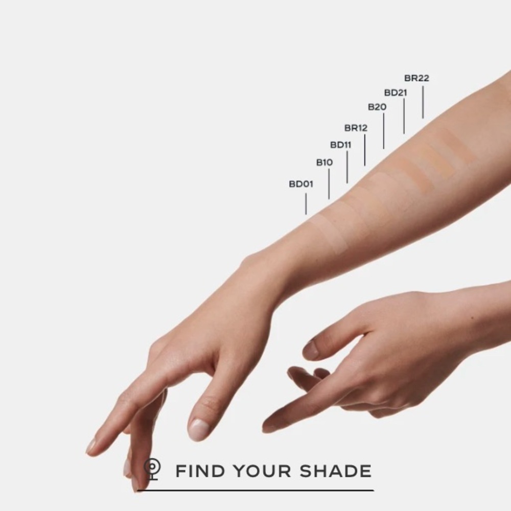 CHANEL Ultra Le Teint Foundation - BR22 - Picture 6 of 7